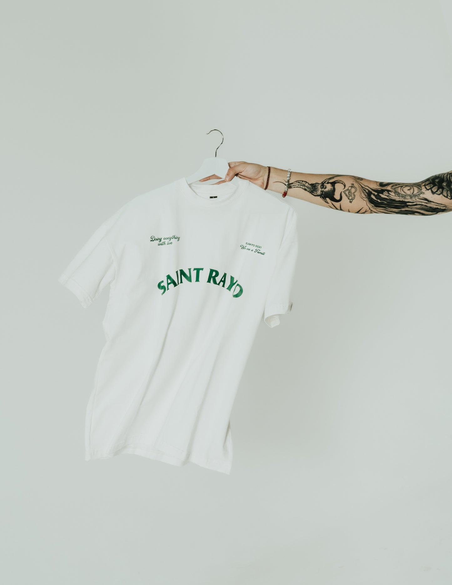 CAMISETA  SAINT RAYO BEIGE