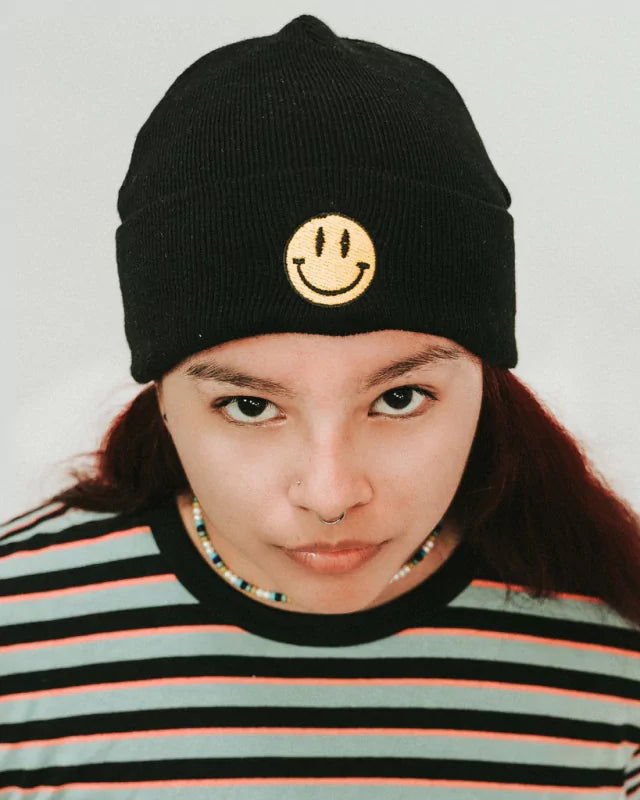 BEANIE SMILE-BLACK